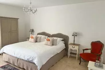 Bed and Breakfast La Girarde