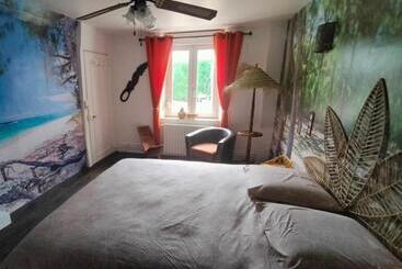 بنسيون Chez Aurélia   Chambres & Table D Hôtes