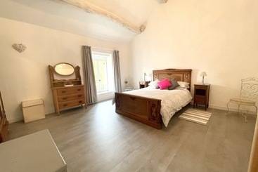 بنسيون Maison De L'etang