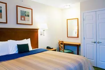 هتل Candlewood Suites New Bern, An Ihg