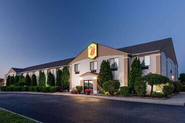 Motel Super 8 By Wyndham Goshen