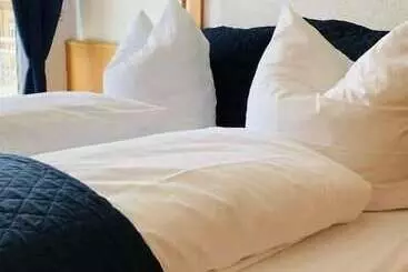 Aamiaismajoitus (B&B) Am Landhaus   Gästezimmer