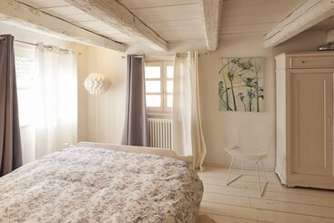 住宿加早餐  Un Soir D été   Chambres D Hôtes