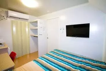 Hotel Aaok Lakes Resort And Caravan Park