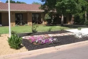 モーテル Orana Motor Inn