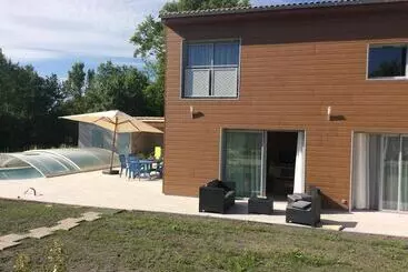 Aamiaismajoitus (B&B) Chambres D Hotes Gite Du Puy De L étang