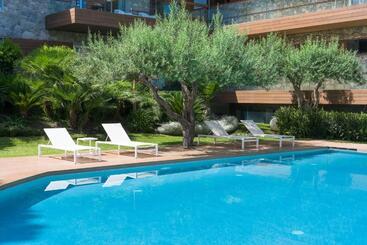 إقامة Isola Bella Infinity Suites