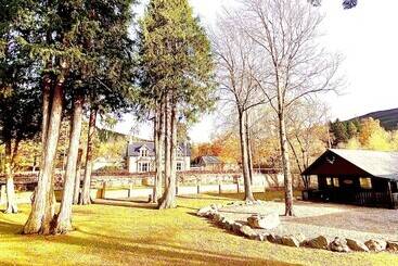 کلبه Braemar Lodge Cabins
