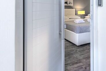 Aparthotel Comfort Stay Airport Studios   Free Shuttle From The Athens Airport