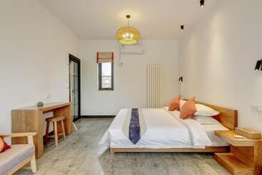 Pensjonat Yuanxiangli Sansi Inn