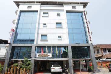 Hotel Treebo Malabar Inn