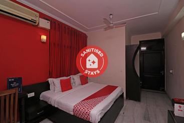 בית מלון כפרי Oyo 75662 Haryana