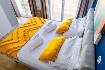 هتل Restaurant La Cote Revee