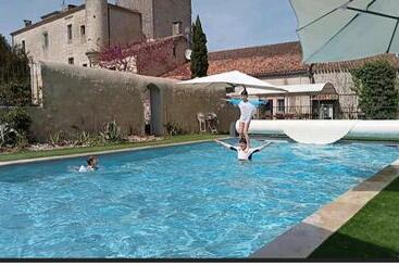 ペンション Château Des Fousseries