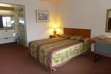 בית מלון כפרי Good Nite Inn Salinas