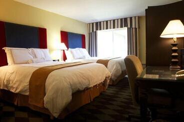 Hotel Plaza Inn & Suites At Ashland Creek