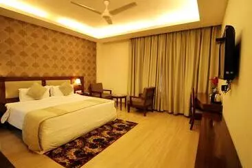 Forest Avenue   Best Luxury Hotel In Dehradun