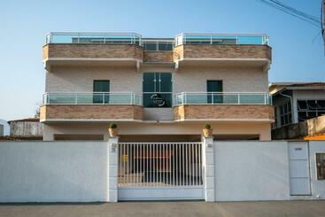 Pensió Edifício Lorenzi   Suítes & Aparts