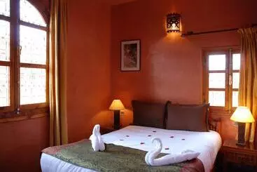 Majatalo Kasbah Isfoula And Spa