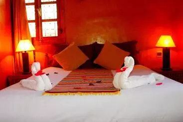 Majatalo Kasbah Isfoula And Spa