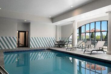 Szálloda Holiday Inn Cincinnati Liberty Way, An Ihg