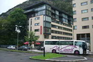 Stoltzen Hotel & Apartments
