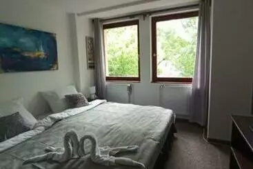 Aamiaismajoitus (B&B) éden Lounge Restaurant & Pension