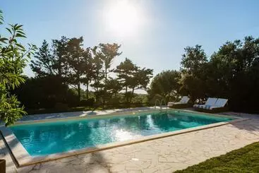 Hotel Borgo Lu Puleu