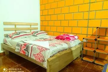 ペンション Hostal Luna Llena