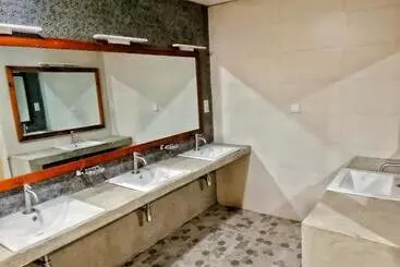 Hiriketiya Beach Hostels