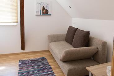 فندق صغير Buschenschank Ofnerpeter