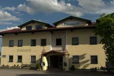 ユースホステル Landgasthof Entenwirt Tarsdorf