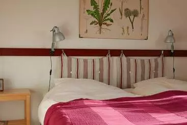 Aamiaismajoitus (B&B) Lekanders Bär & Boende