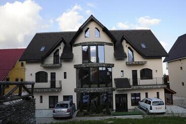 Pension (Hôtel basse catégorie) Vila Ozon