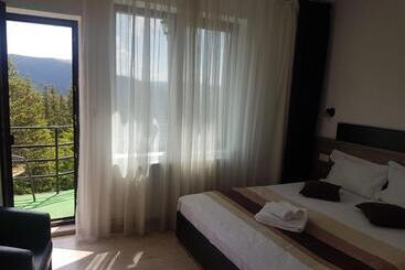 بنسيون Vila Ozon