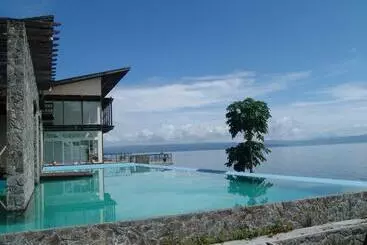Resort Tiara Bunga Hotel & Villa