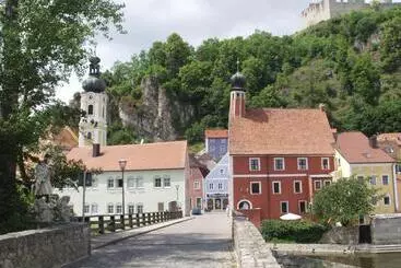 & Pension Zum Birnthaler