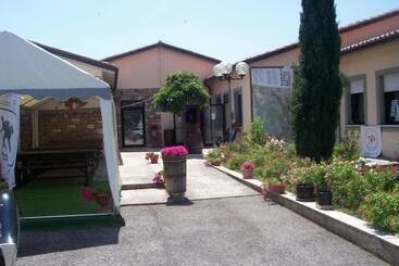 住宿加早餐 Ostello Del Volo