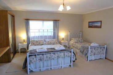Bed and Breakfast Tamar River Retreat