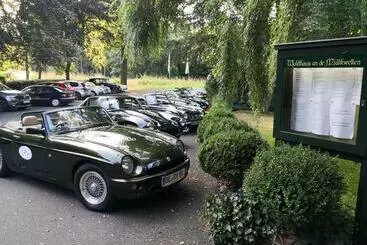 Hotelli Waldhaus An De Miälkwellen