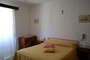 ベッドアンドブレックファースト Da Bianchina