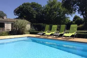 Aamiaismajoitus (B&B) La Grange D'aunis