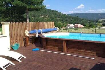 צימר Le Mas Des Ferrayes