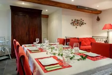 Aamiaismajoitus (B&B) Masoe Des Chatards