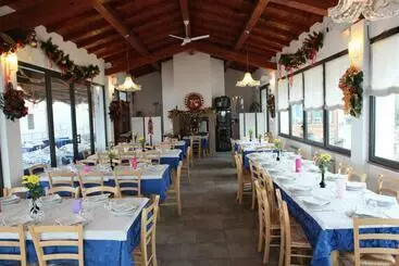 ホテル Agriturismo Apollinare