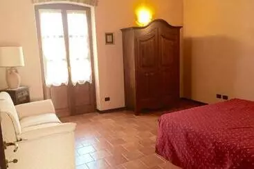 Pensione Cascina Stralla