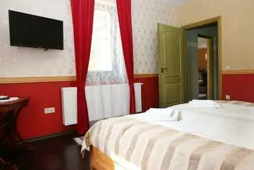 Pension Sasfészek Vendégház