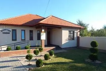 Majatalo Szamos Party Vendégház