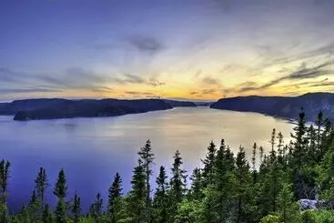 Retkeilymaja Au Sommet Du Fjord