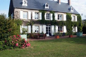 مبيت وإفطار Chambres D Hôtes   Domaine Des Perrières